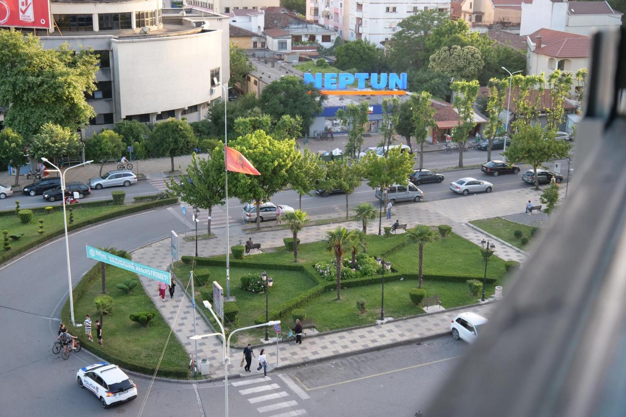 Stay-Five Rooms & Apartments Shkodra Exterior foto
