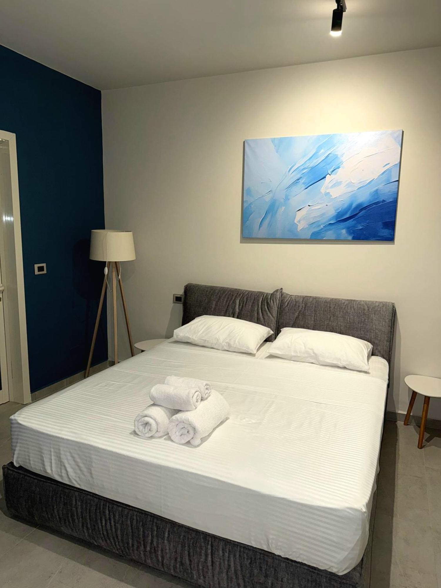 Stay-Five Rooms & Apartments Shkodra Exterior foto