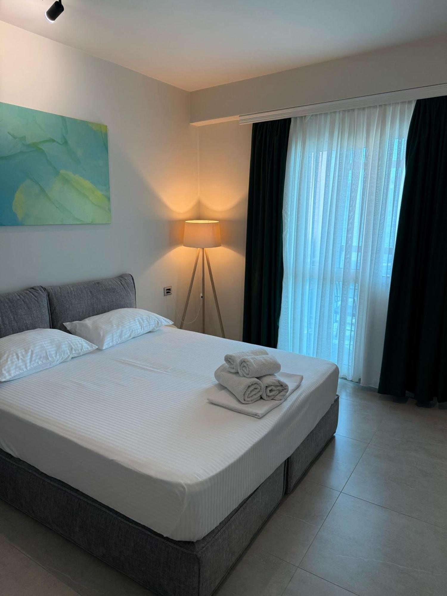Stay-Five Rooms & Apartments Shkodra Exterior foto